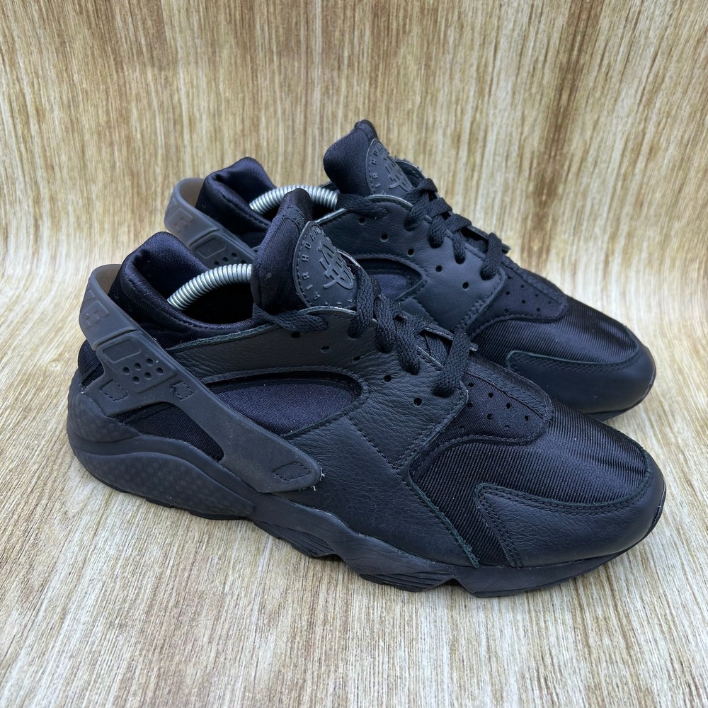 Nike Air Huarache International Women's Size 9 Black Shoes Sneakers DH4439-001